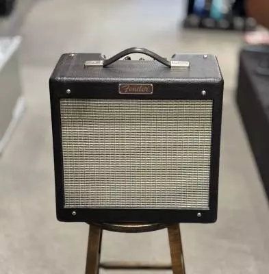 Fender - Pro Junior